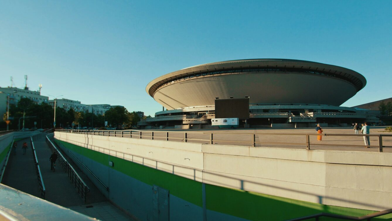 Photo by Nomadic Julien/unsplash