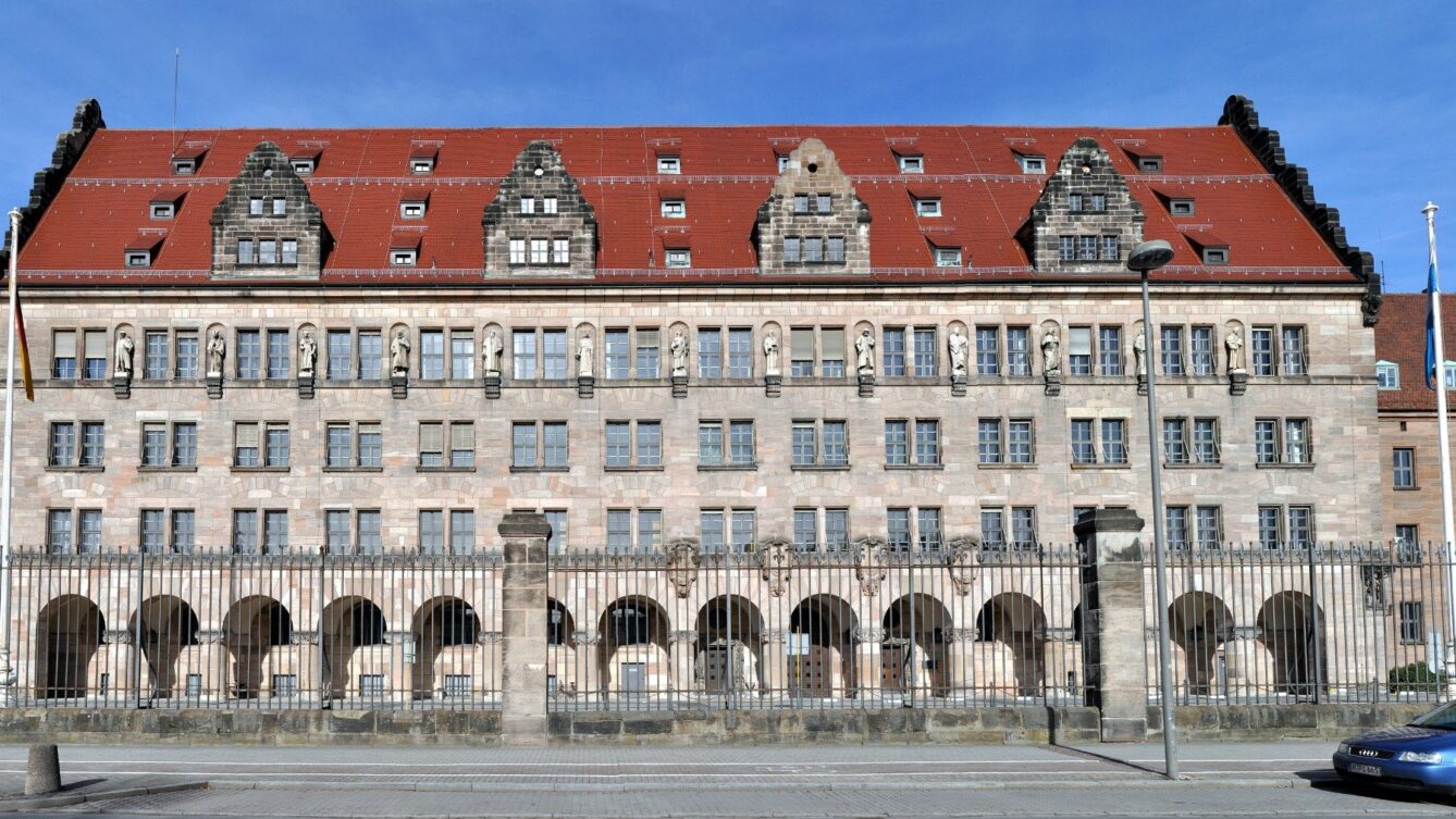 Norymberga - Pałac Sprawiedliwości, Autorstwa Magnus Gertkemper - Fotografia własna, CC BY-SA 3.0