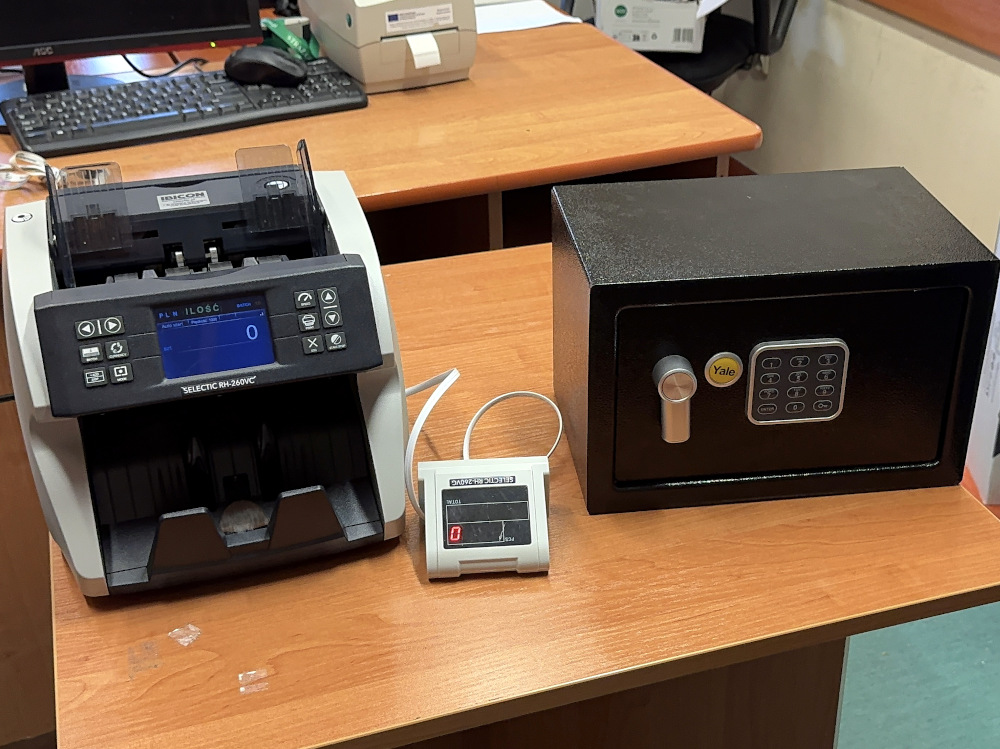 licznik pieniędzy i sejf