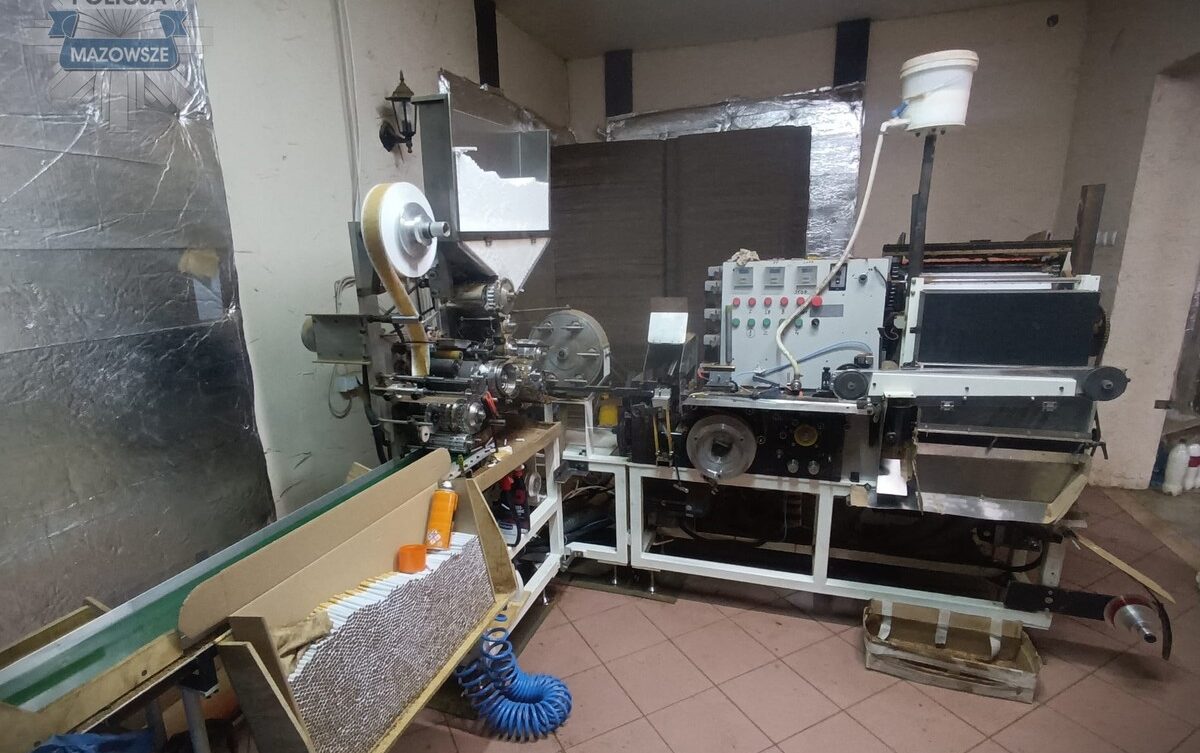 Nielegalna fabryka papierosów, Policja