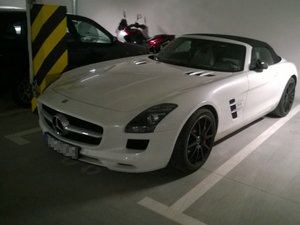 luksusowe auto zajęte przez CBŚP