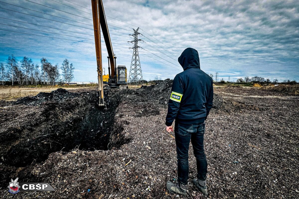 nielegalne wysypisko śmieci/CBŚP
