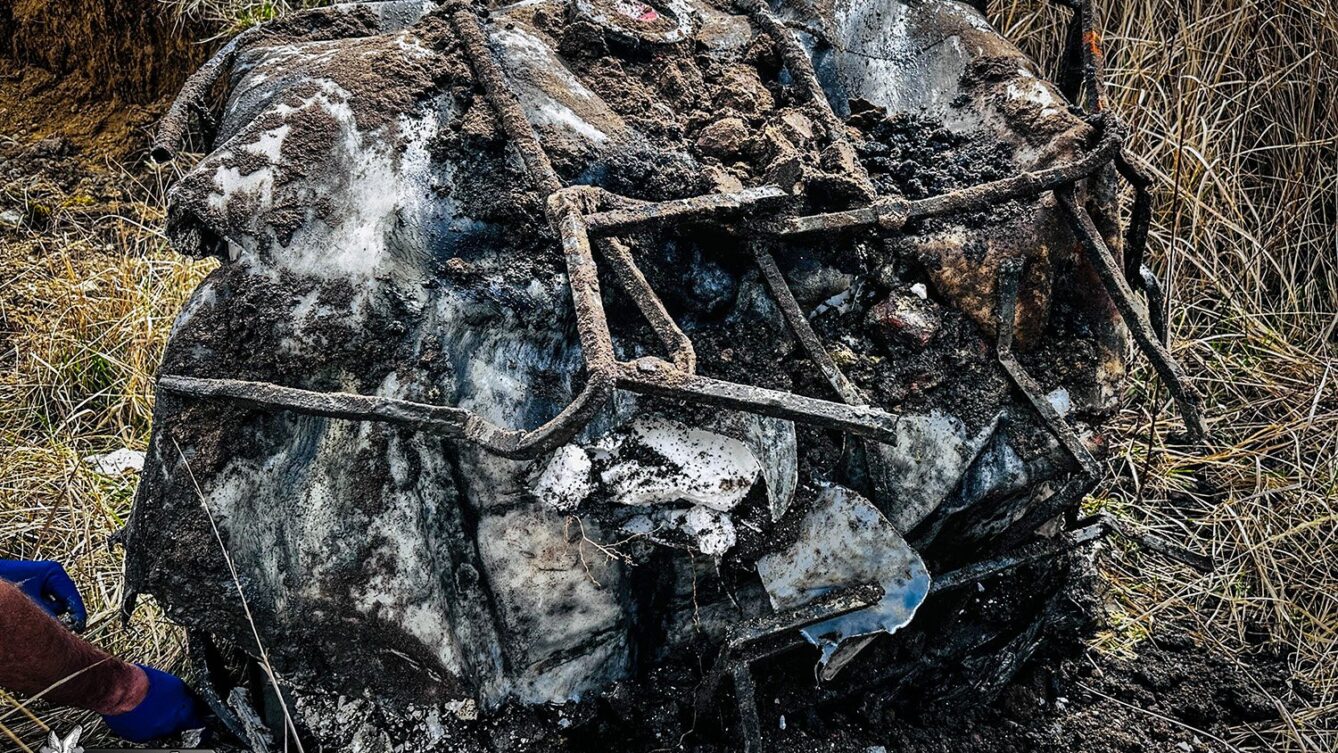 spalone szczątki pojemnika na chemikalia/CBŚP