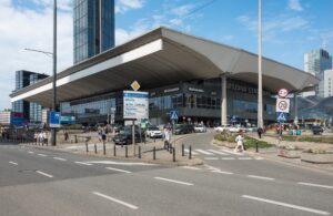 Dworzec Warszawa Centralna zamknięty w listopadzie 2025 – pociągi kierowane przez Warszawę Gdańską, Zachodnią i Wschodnią, modernizacja linii średnicowej PKP PLK