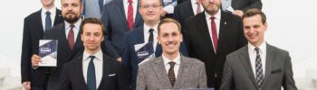Konrad Berkowicz z posłami i politykami Konfederacji w Sejmie RP (2022)