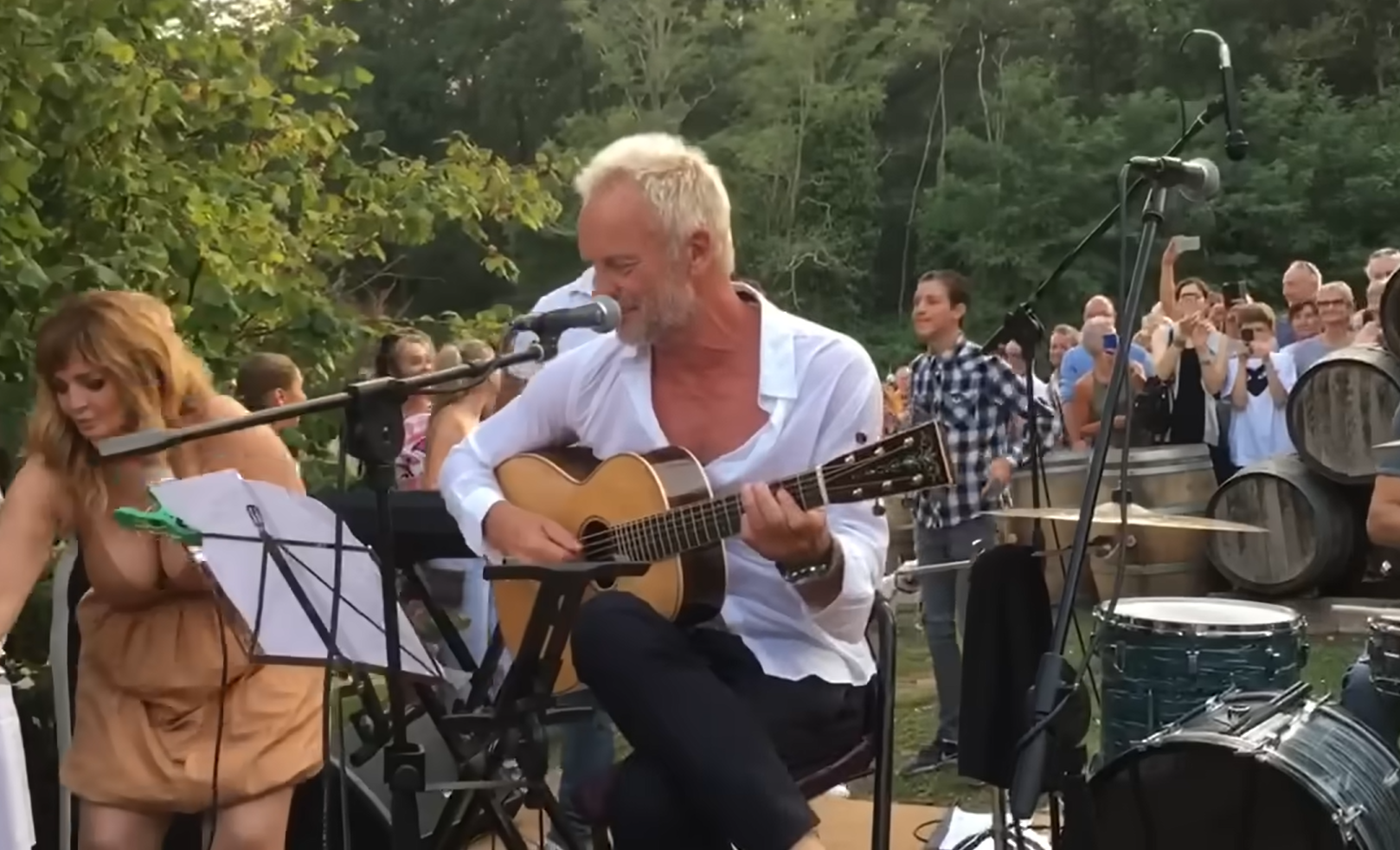 Sting grający Every Breath You Take/Youtube
