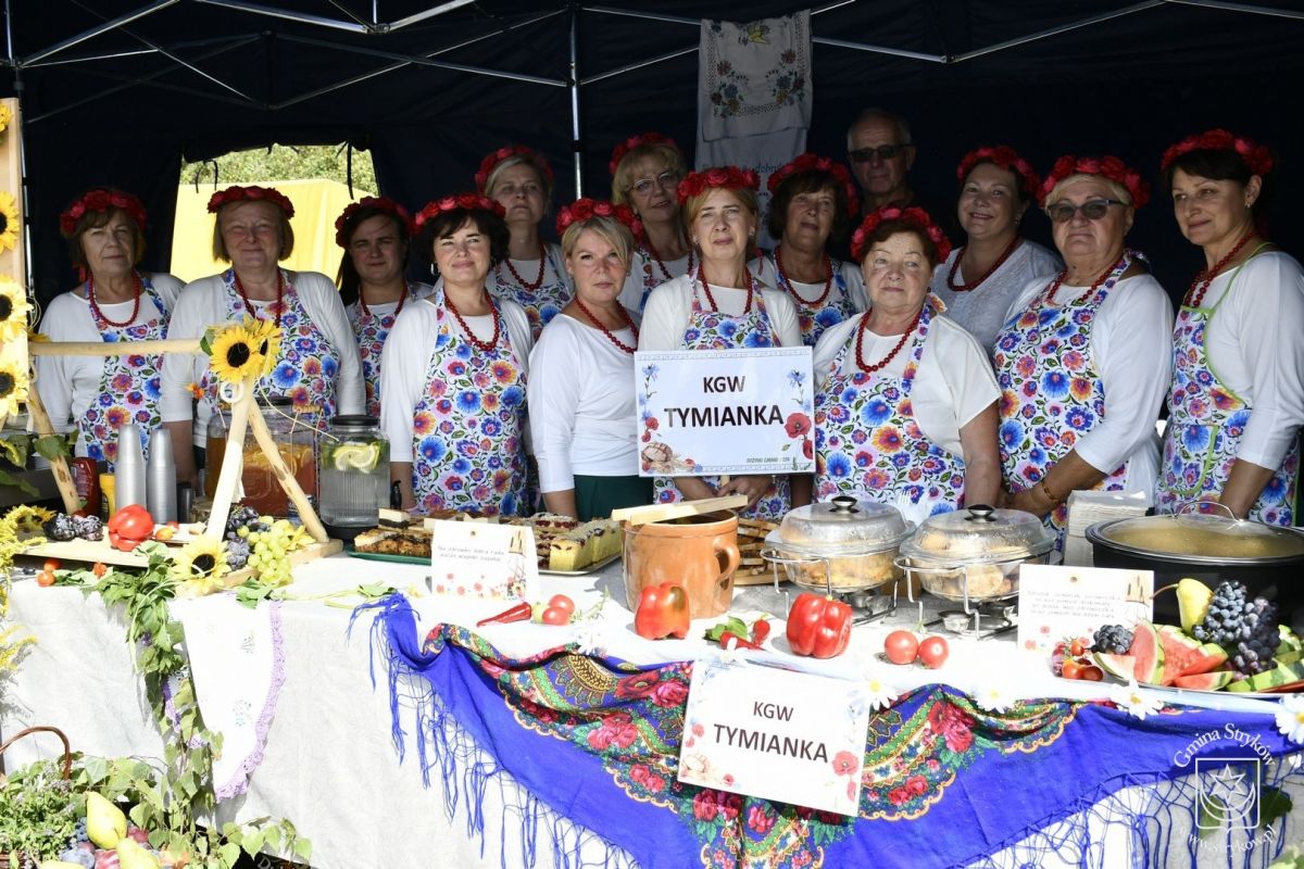 Koła Gospodyń Wiejskich na Dożynkach Gminy Stryków w Lipce 2024/strykow.pl