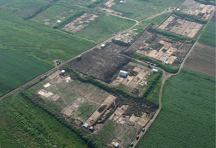 Widok ogólny stanowiska w Domasławiu;  źródło: A. Hałuszko za  Antiquity