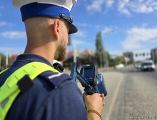 Pomiar prędkości pojazdów na drodze/Policja