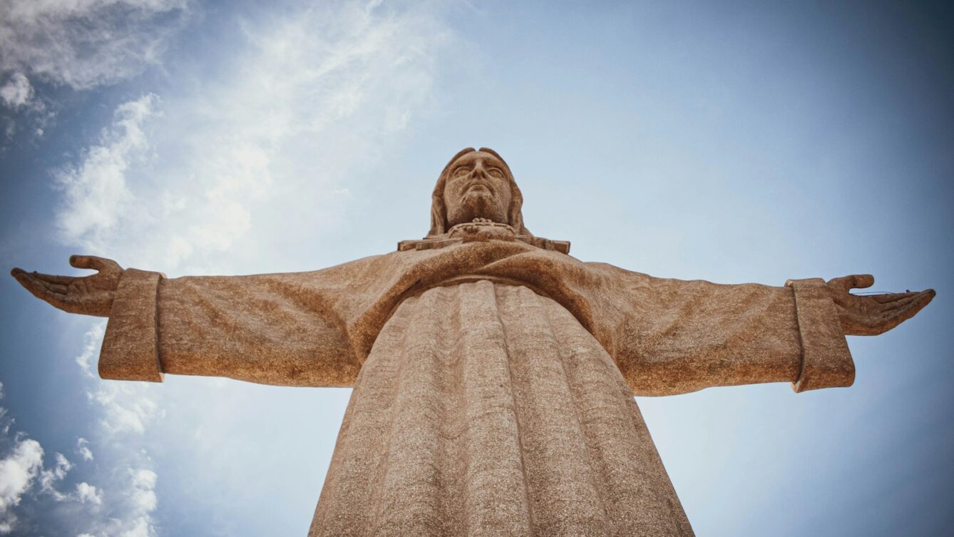 statua Jezusa/ fot: Tim Hüfner/Unsplash