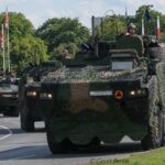 KTO Rosomak na drodze/ fot: Gerrit Burow, CC BY 2.0