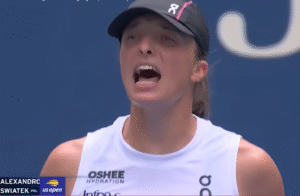 kadr z meczu Igi Świątek/usopen.org