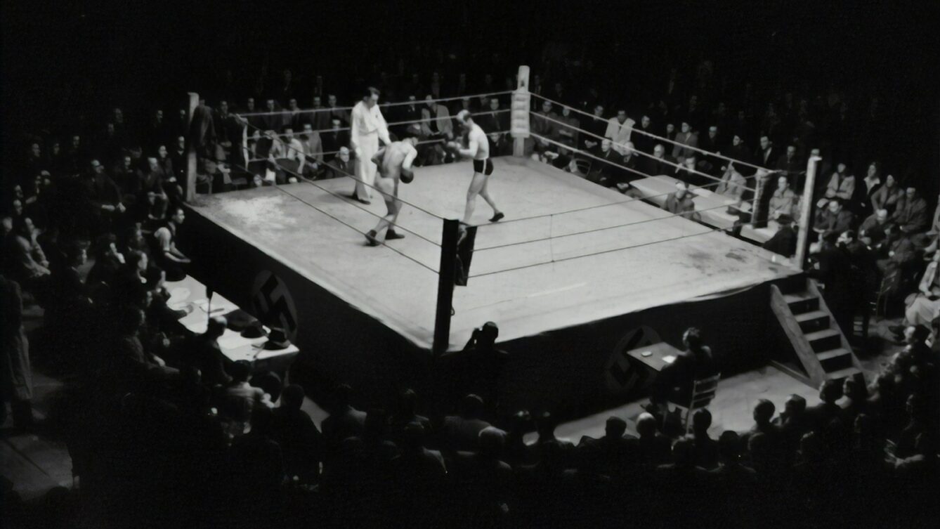grayscale photo of boxing game/ Austrian National Library