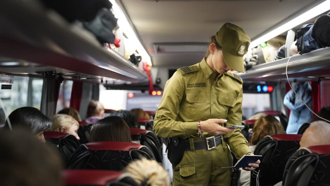 Pierwsi podróżni odprawieni na polskiej granicy w Entry/Exit System/ Straż Graniczna