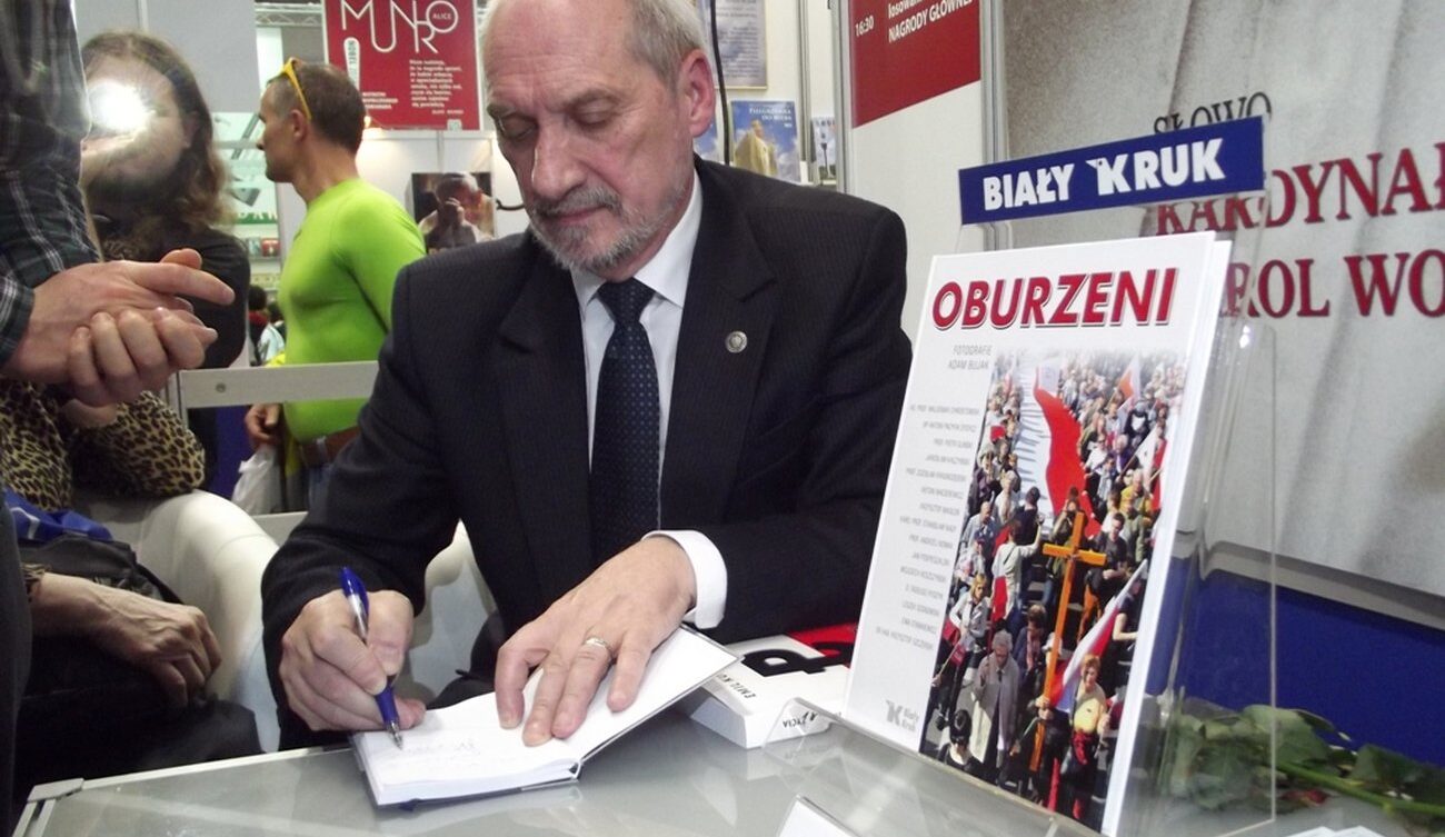 Antoni Macierewicz/ Autorstwa Piotr Drabik from Poland - Antoni Macierewicz, CC BY 2.0,