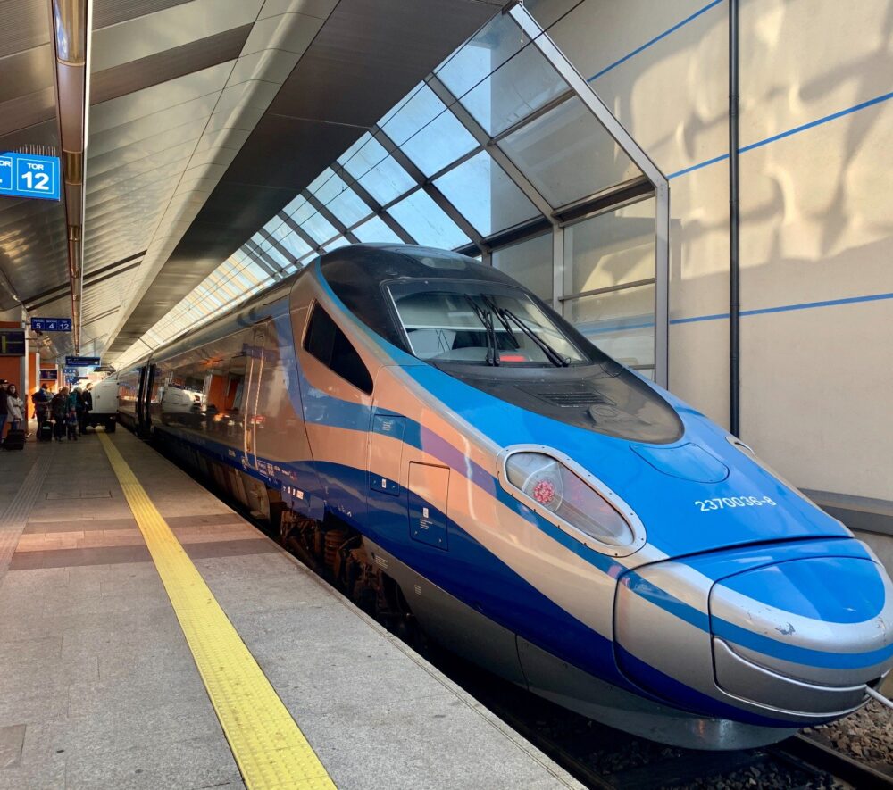 ED250 Pendolino w barwach PKP / fot: Chris Olszewski - Praca własna, CC BY-SA 4.0