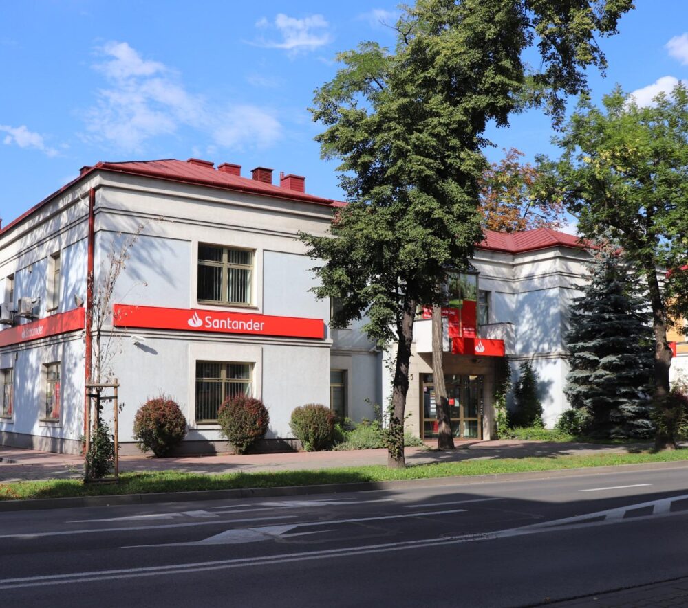 placówka Santander w Tarnowie/ Autorstwa Andrzej Otrębski - Praca własna, CC BY-SA 4.0