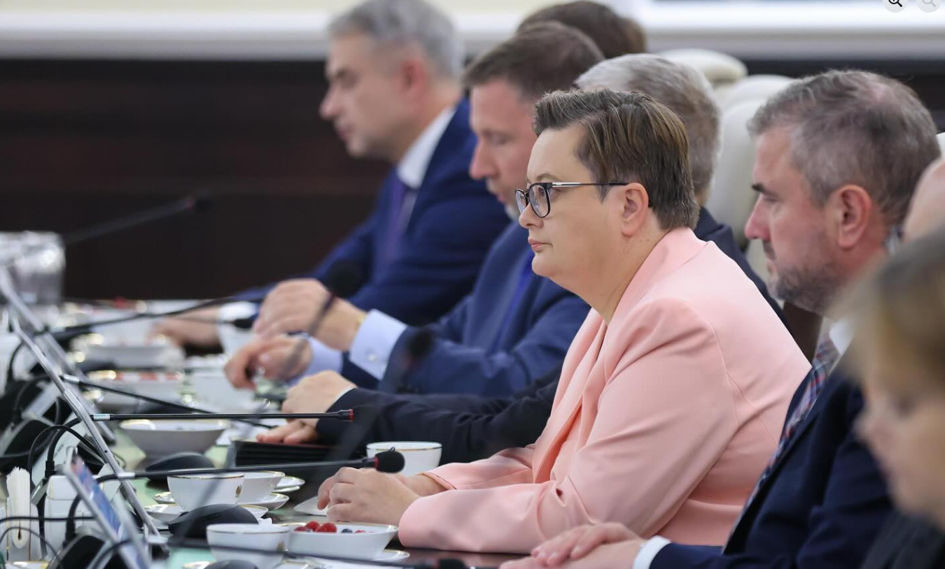 Katarzyna Lubnauer na posiedzeniu rządu Donalda Tuska/ FB