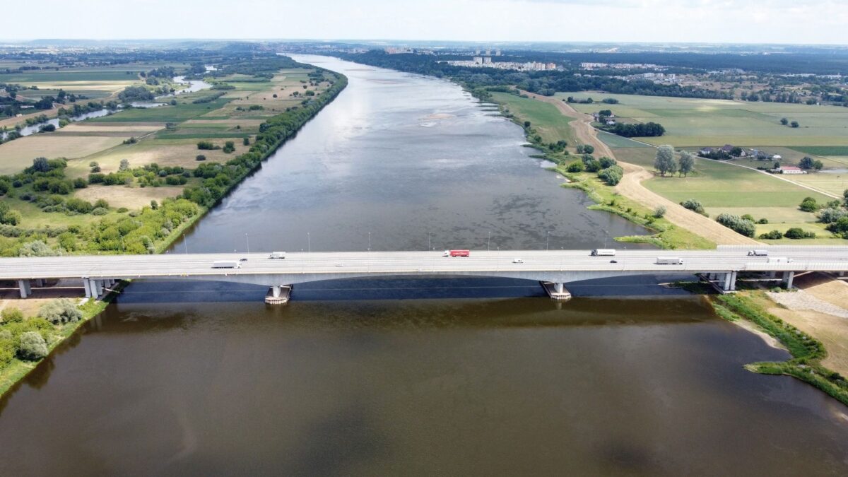 A1 most w Rozgartach koło Grudziądza/ GDKiA