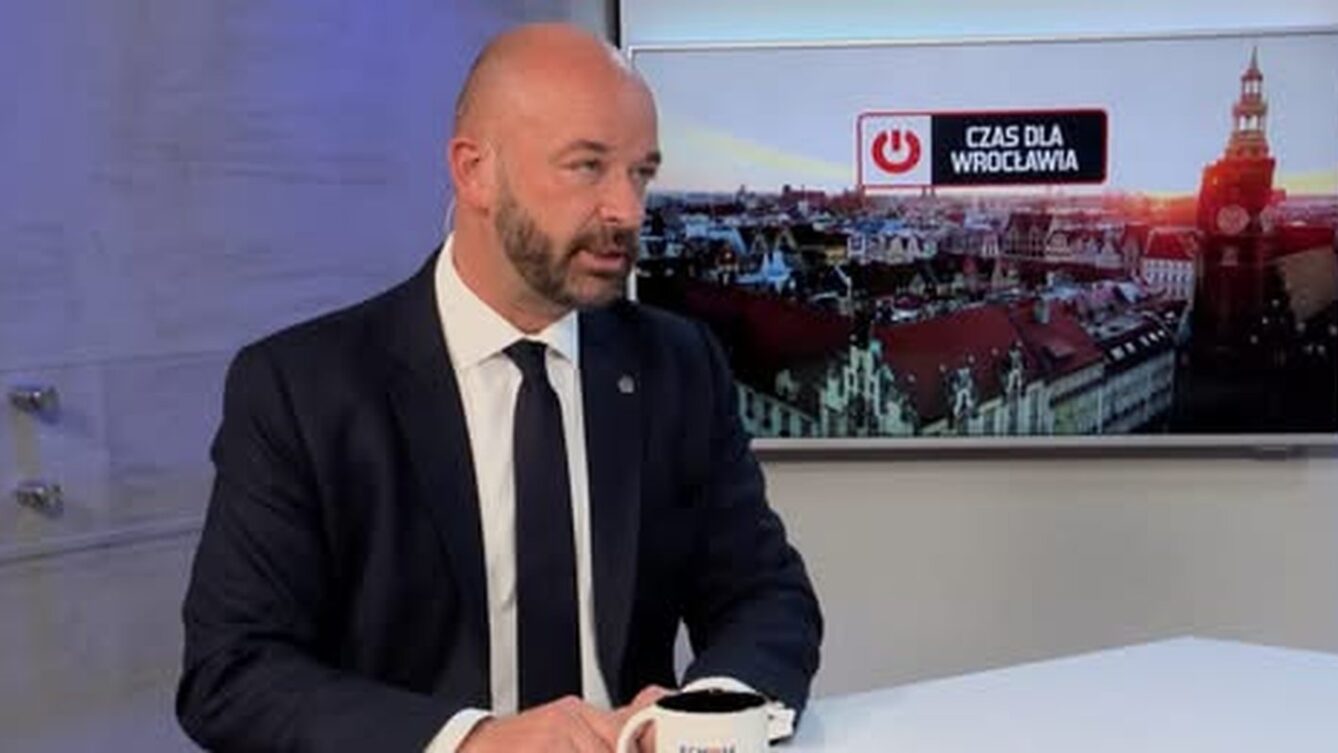 Prezydent Wrocławia Jacek Sutryk jest oskarżony w sprawie Collegium Humanum/ FB 