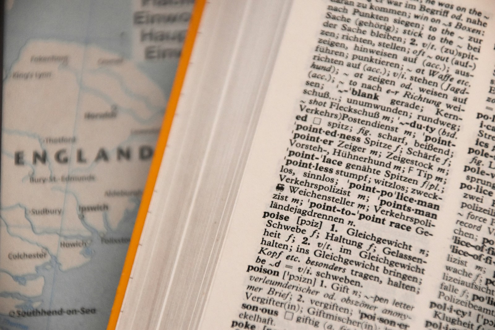 Nowy raport EFL pokazuje, że co trzeci przedsiębiorca w Polsce nie zna żadnego języka obcego. Najgorzej wypadają mikrofirmy i rolnictwo, fot Waldemar Brandt/ Unsplash