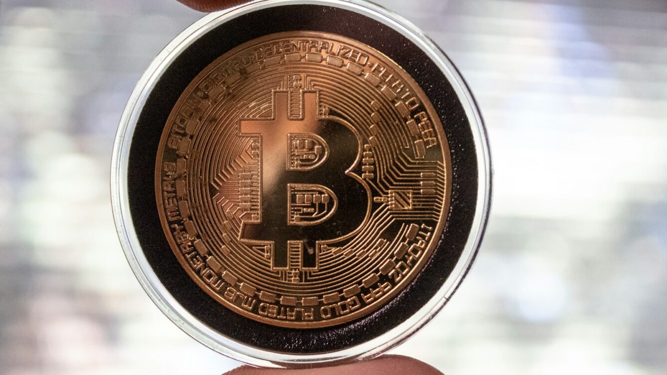 Bitcoin - najsłynniejsza kryptowaluta świata, fot:  Brian Wangenheim/ Unsplash