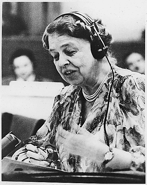 Eleanor Roosevelt przemawiająca w ONZ/ lipiec 1947 ,fot: US Governmet Public Domain