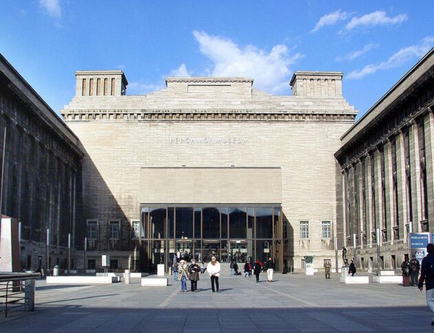 Pergamonmuseum w remoncie do lat 30 XXI wieku© Raimond Spekking / CC BY-SA 4.0 (via Wikimedia Commons), CC BY-SA 4.0