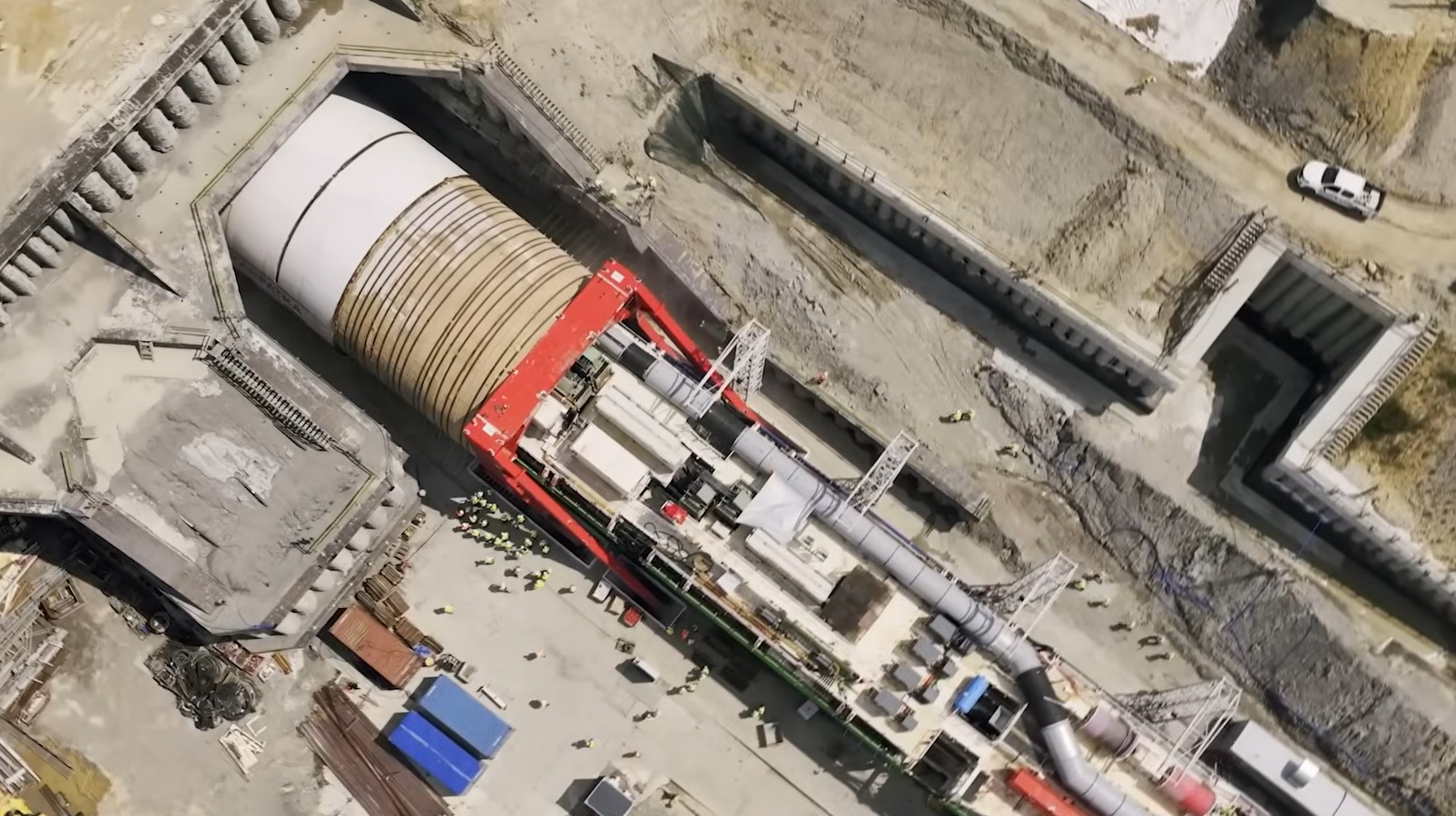 Maszyna TBM Karpatka drąży tunel pod S19/ Mostostal