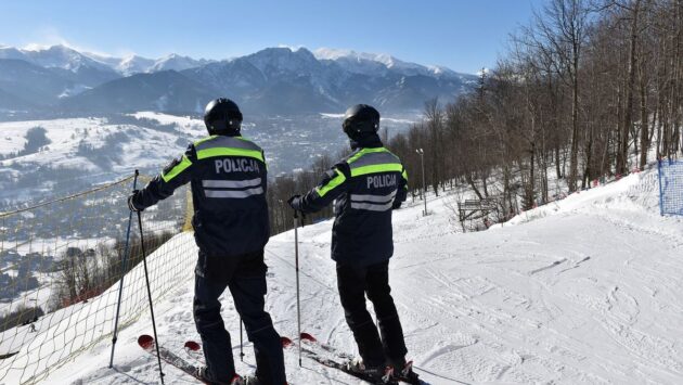 Zakopiańscy policjanci wyjechali na stoki Gubałówki przed feriami. Policja