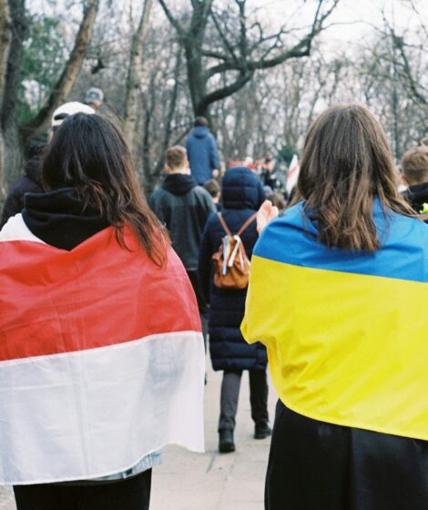 Najnowszy sondaż CBOS pokazuje rekordowo niski poziom poparcia dla przyjmowania uchodźców z Ukrainy. fot: Andrew Keymaster/Unsplash