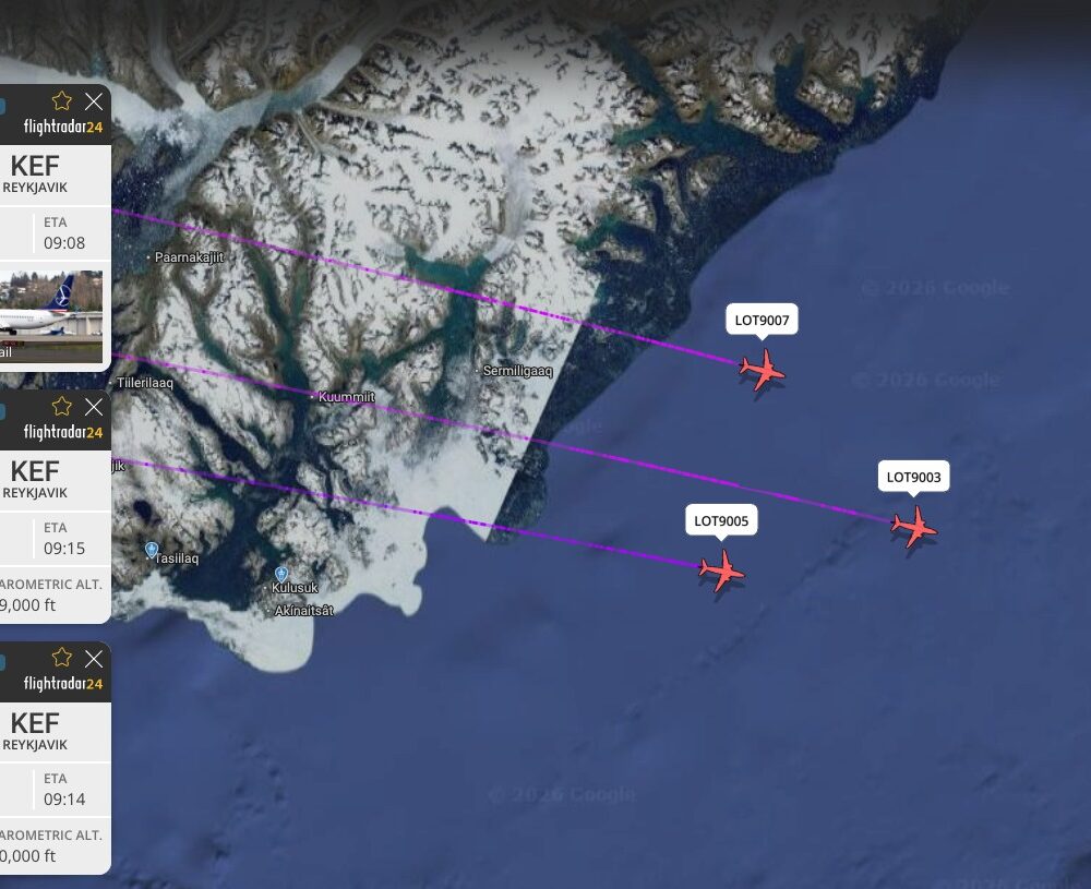 Polskie Boeingi LOT lecą do Warszawy. Flightradar