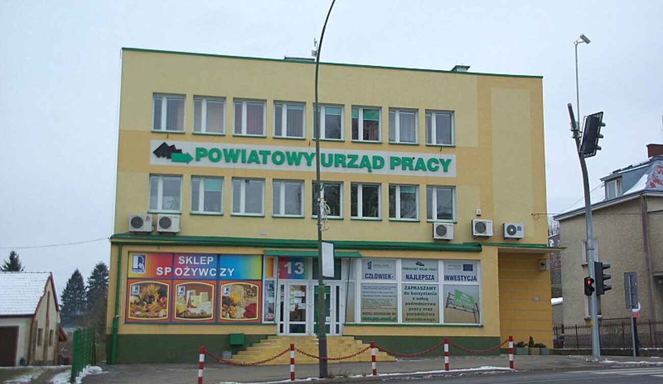 Powiatowy Urząd Pracy w Sanoku. Fot: Lowdown, CC BY-SA 3.0