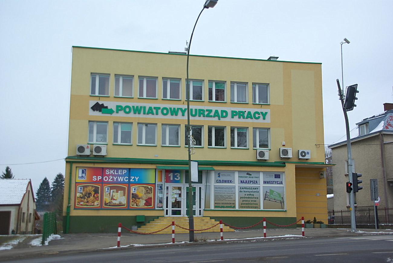 Powiatowy Urząd Pracy w Sanoku. Fot: Lowdown, CC BY-SA 3.0
