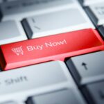 „Błąd systemu” w sklepie internetowym. Kiedy anulowanie zamówienia łamie prawo. fot: Money Knack/Unsplash