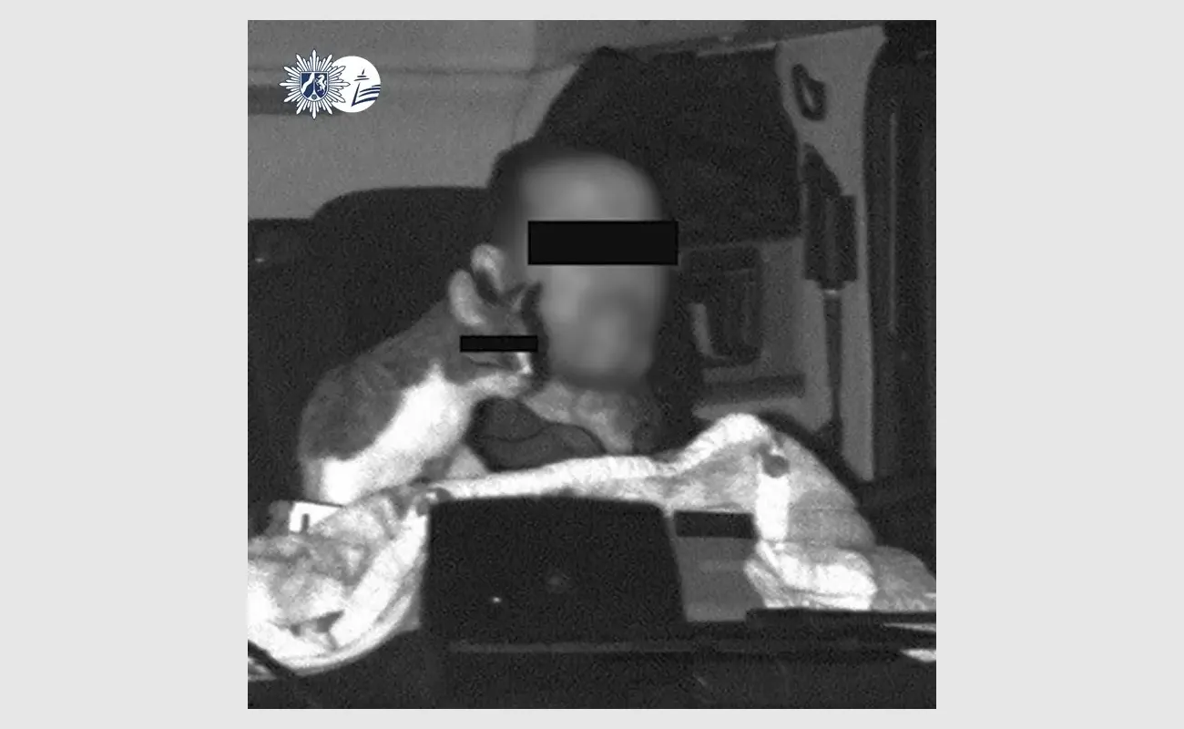 Mandat za kota na desce rozdzielczej. Policja Dortmund