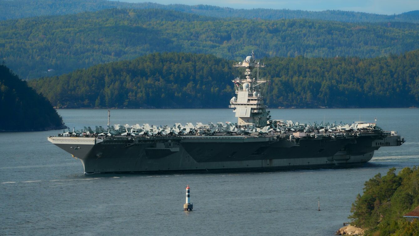 Lotniskowiec USA zmierza na Bliski Wschód. fot: Vidar Nordli-Mathisen/Unsplash