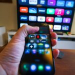 Prezes UOKiK Tomasz Chróstny wszczął postępowanie przeciwko HBO Europe. Urząd sprawdza, czy firma nieuczciwie odcina użytkowników od usługi, zmuszając ich do zakupu nowego sprzętu. fot: Jakub Żerdzicki/Unsplash