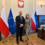 Doda i Minister Sprawiedliwości Waldemar Żurek. Doda jest twarzą ostatniej kampanii na rzecz praw zwierząt. Źródło: Doda na FB