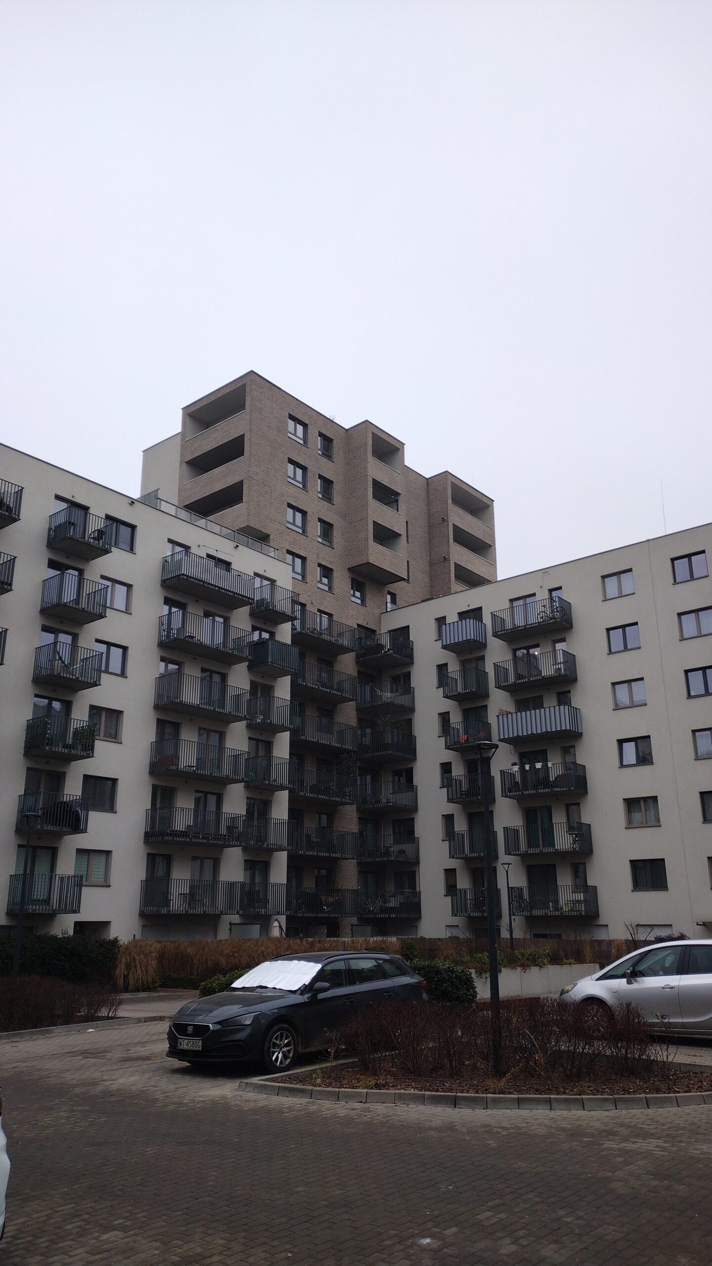 Budynek Dom Development z problematycznymi balkonami – decyzja PINB, Fot: Rafał Bernasiński/Fakty Plus