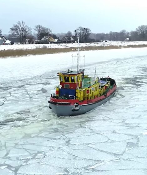 Lodołamacz w akcji. Wody Polskie