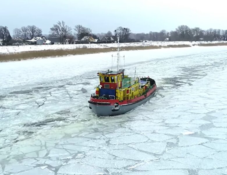 Lodołamacz w akcji. Wody Polskie