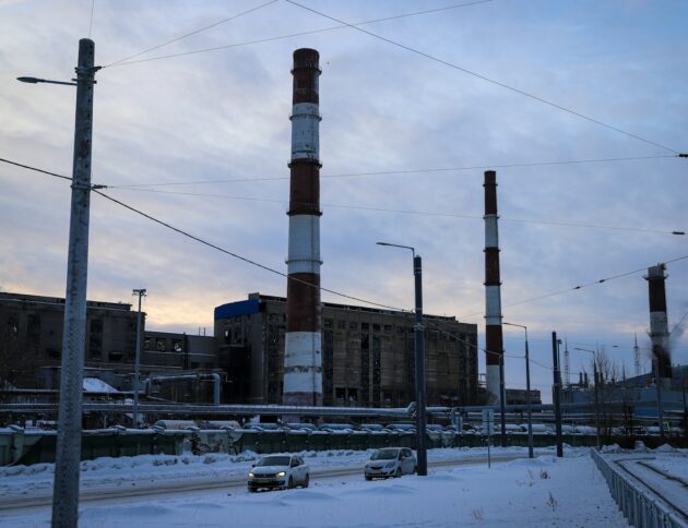 Raport CERT Polska ujawnia kulisy cyberataku na sektor energii w Polsce. Na zdjęciu elektrociepłownia. fot: Namzhil Chimitov/Unsplash