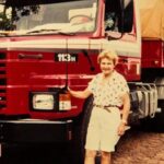 Nahyra Schwanke - najstarsza kobieta kierowca ciężarówki. FB