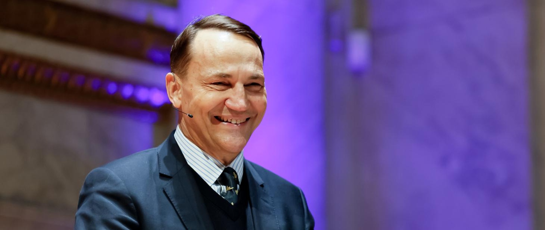 Radosław Sikorski, szef MSZ zapowiada zaostrzenie zasad Karty Polaka. Źródło MSZ