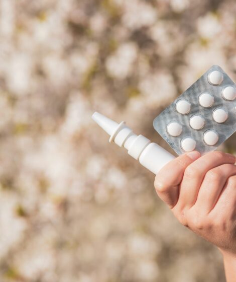 Nawet 30 proc. Polaków odczuje objawy alergii na pyłki drzew. fot: Simon Kadula/ Unsplash