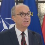 Marszałek Czarzasty na konferencji prasowej.