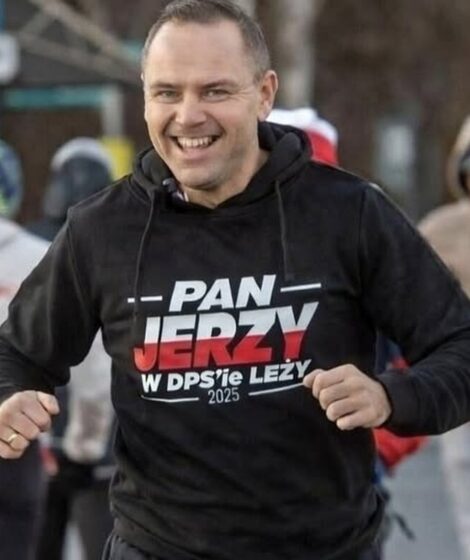 profil SokzBuraka na FB szydzi z Karola Nawrockiego za reklamę firmy jego siostry.