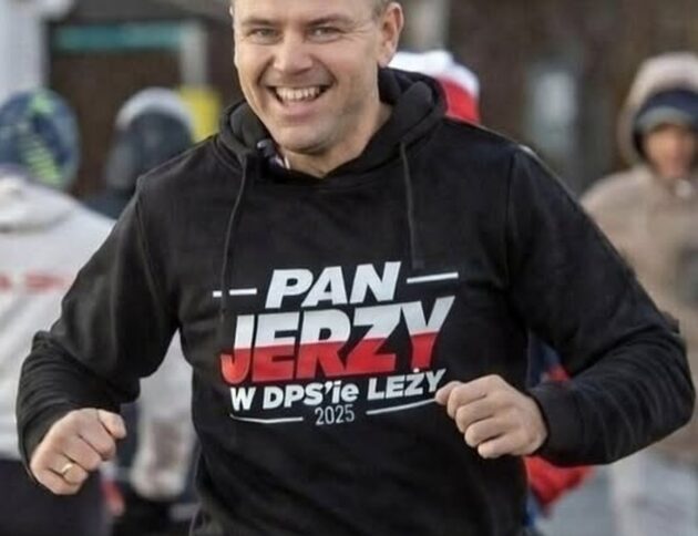 profil SokzBuraka na FB szydzi z Karola Nawrockiego za reklamę firmy jego siostry.