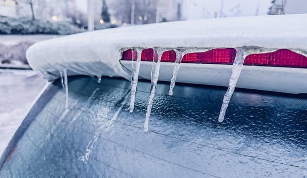Ostrzeżenia o kolejnym ataku zimy. Mróz i gołoledź.